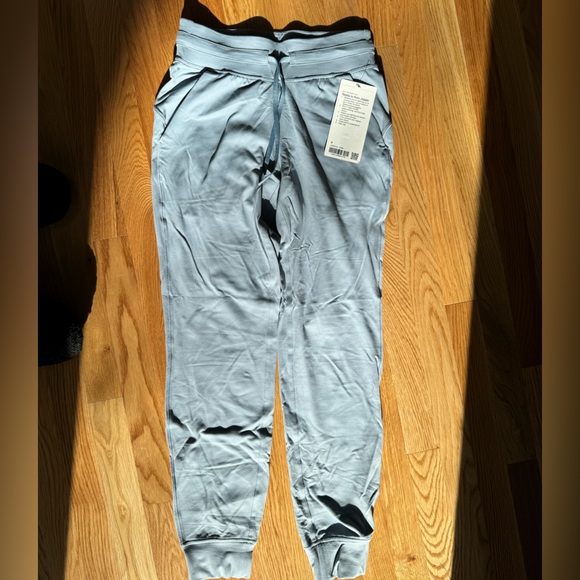 NWT lululemon ready to rulu jogger chambray size 4 - Picture 2 of 5
